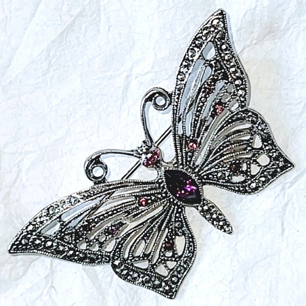 LIA BUTTERFLY BROOCH - PURPLE STONES